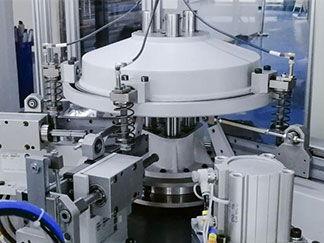 ���h(hu��n)�ڶ๤λ�D(zhu��n)�_�đ�(y��ng)��